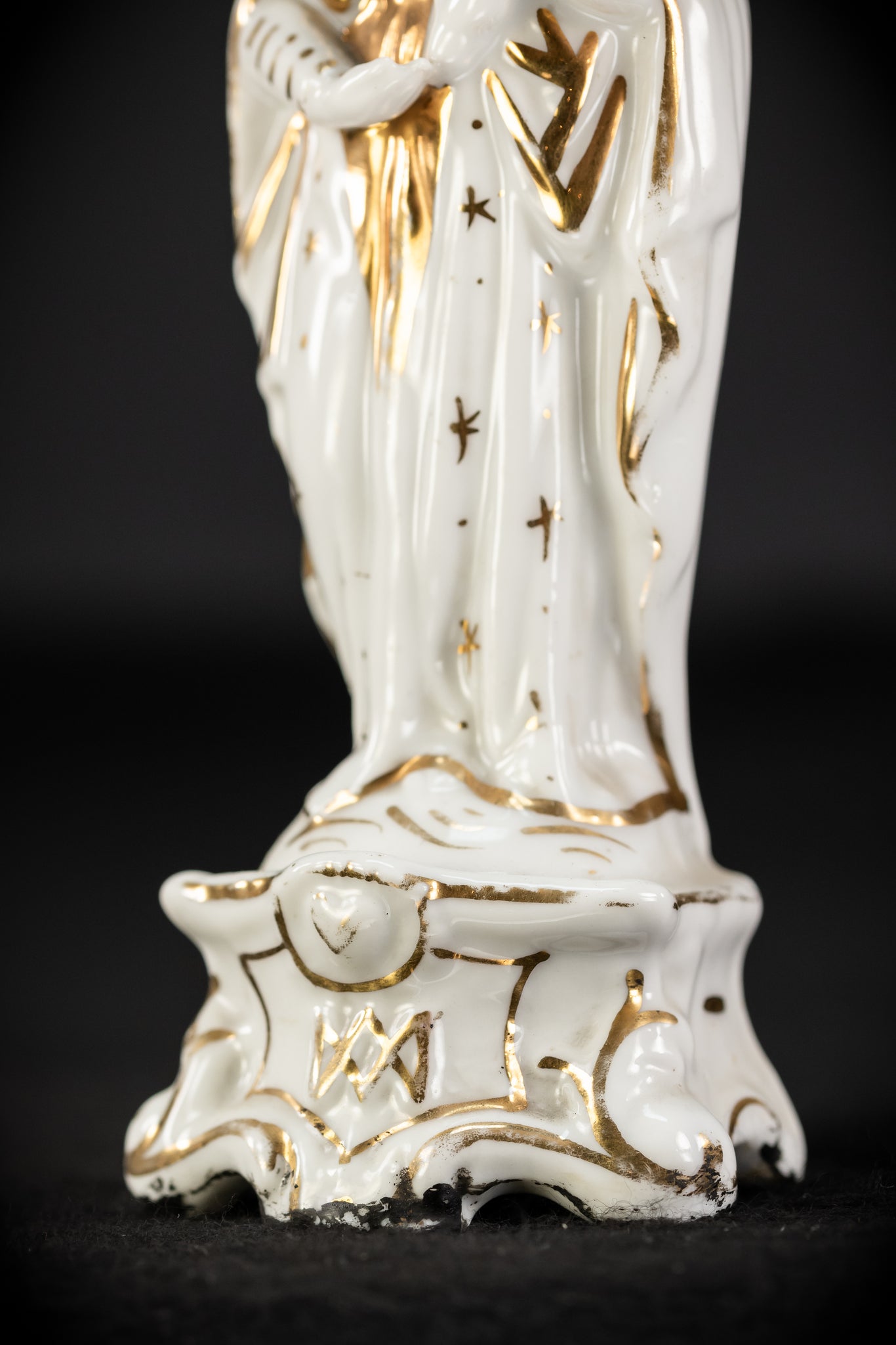 Virgin Mary Porcelain Statue | Antique