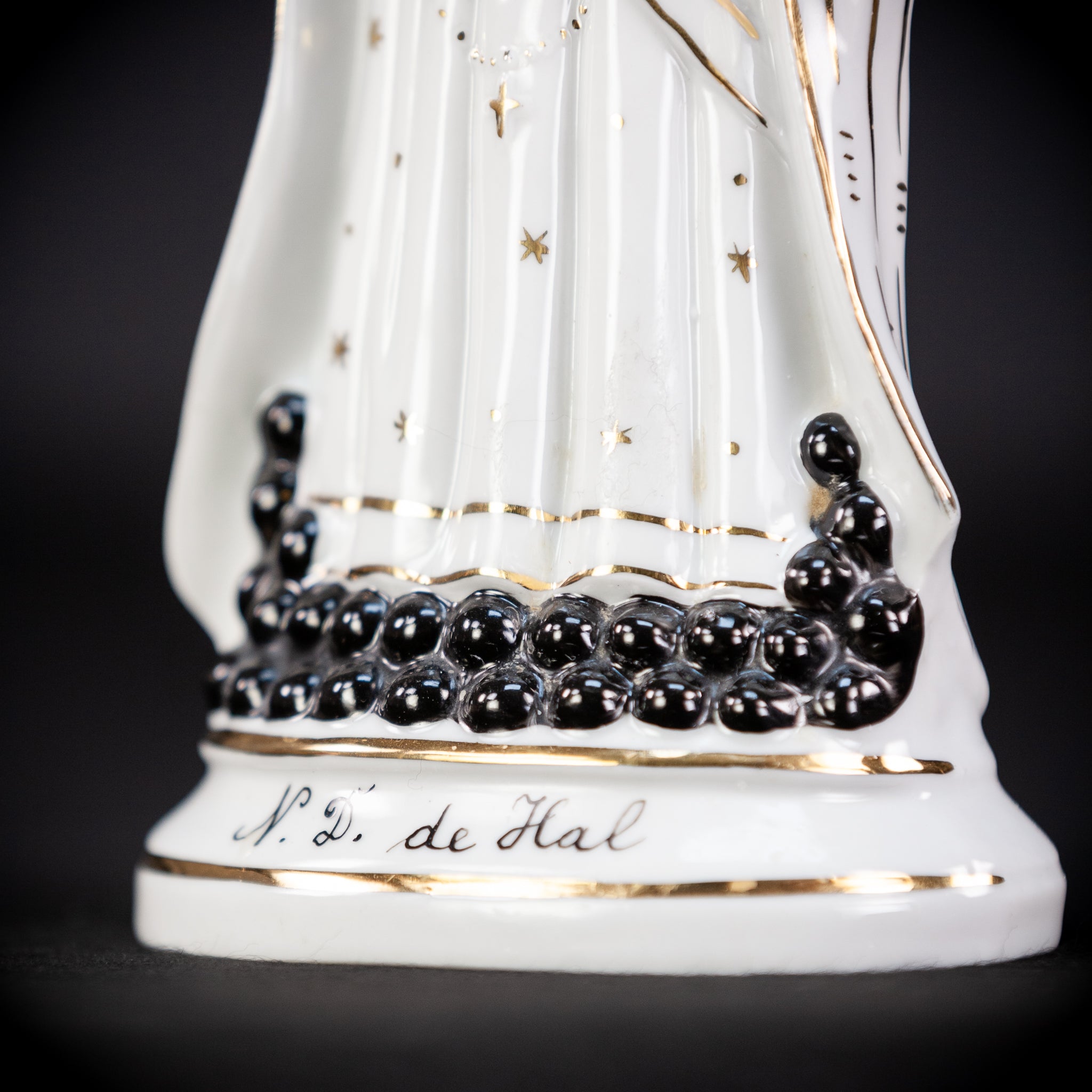 Black Madonna Porcelain Statue | Antique 9.4" / 24 cm