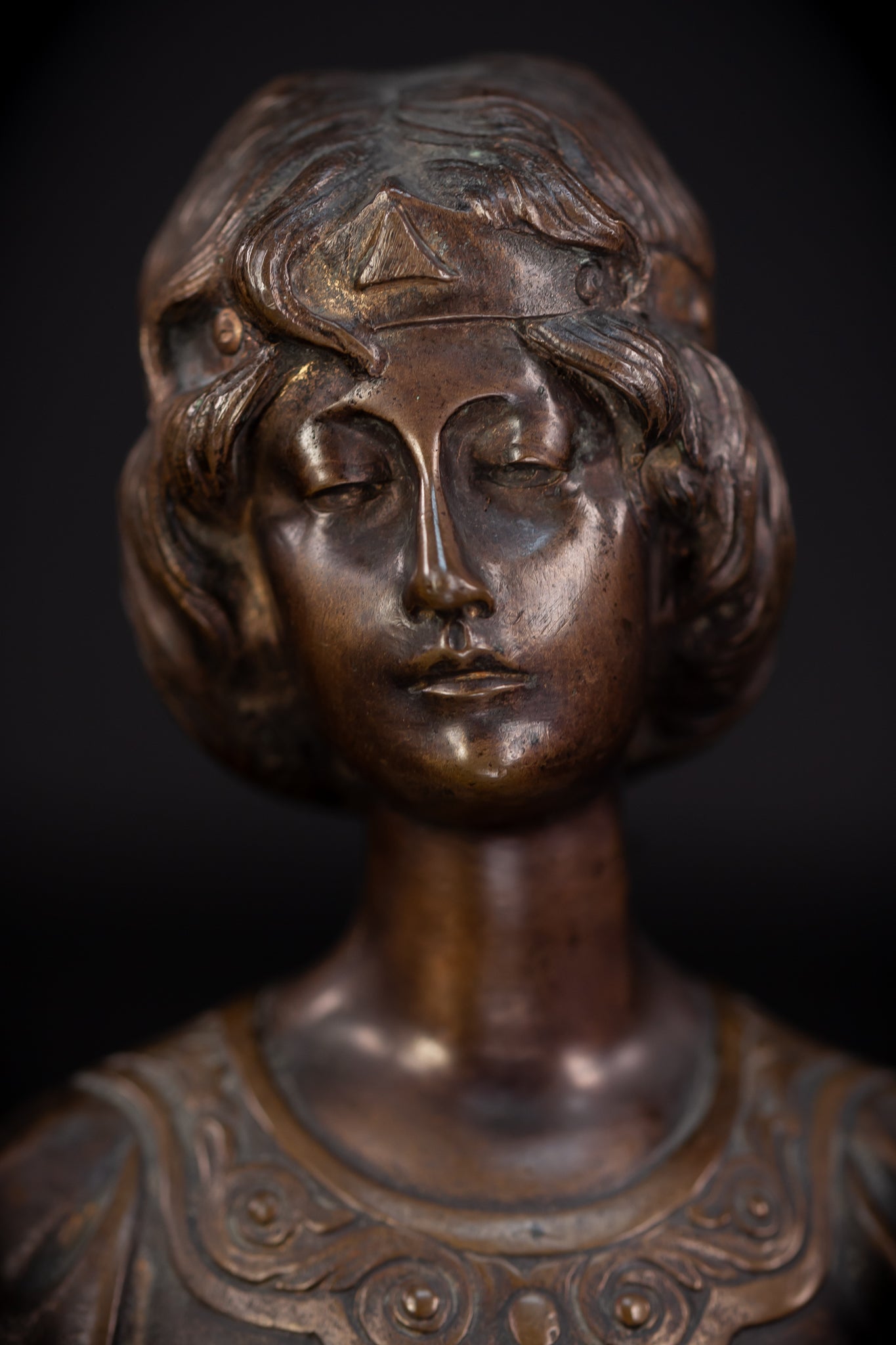 Art Nouveau Girl Bronze Sculpture | 6.7"