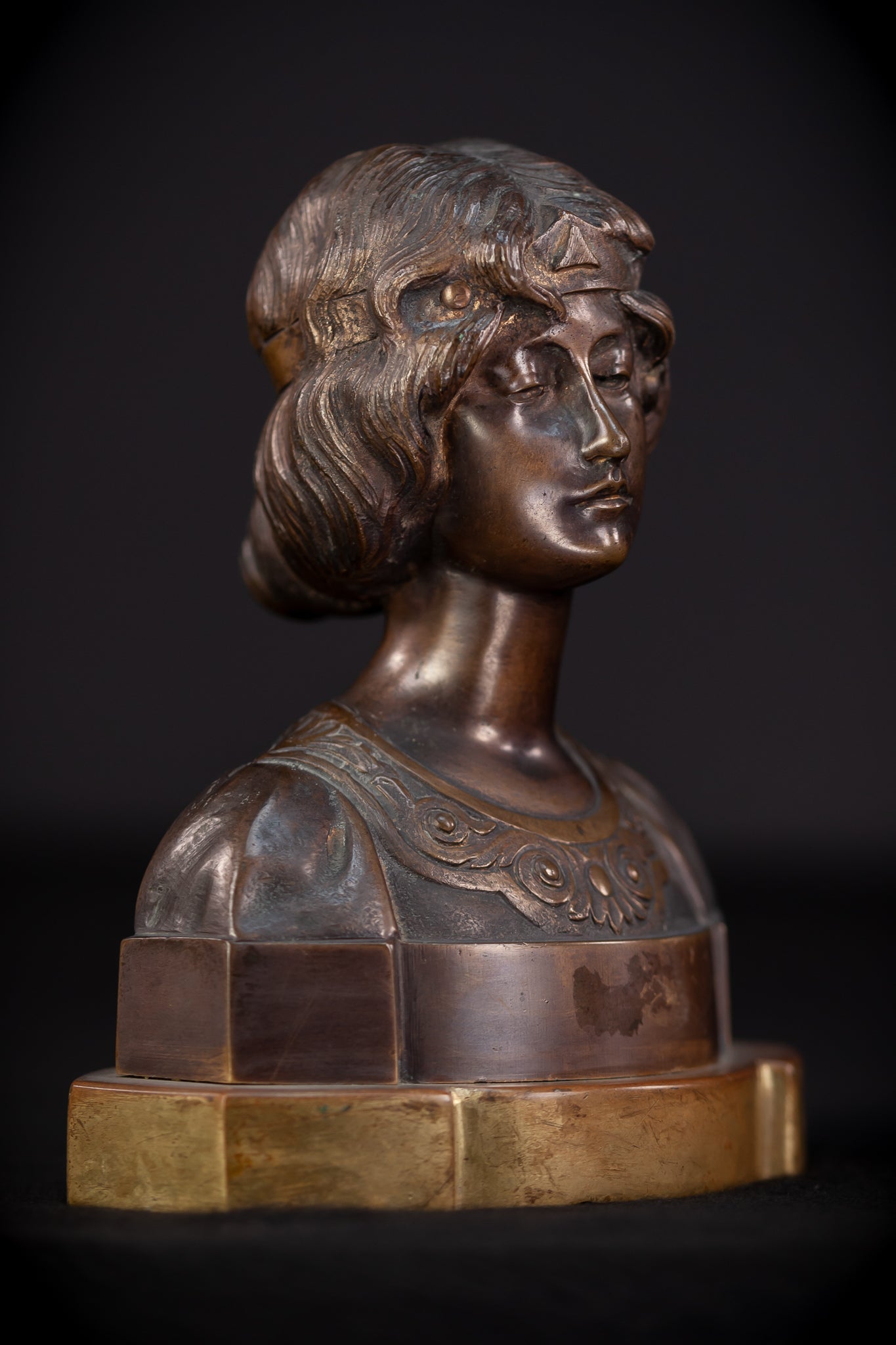 Art Nouveau Girl Bronze Sculpture | 6.7"