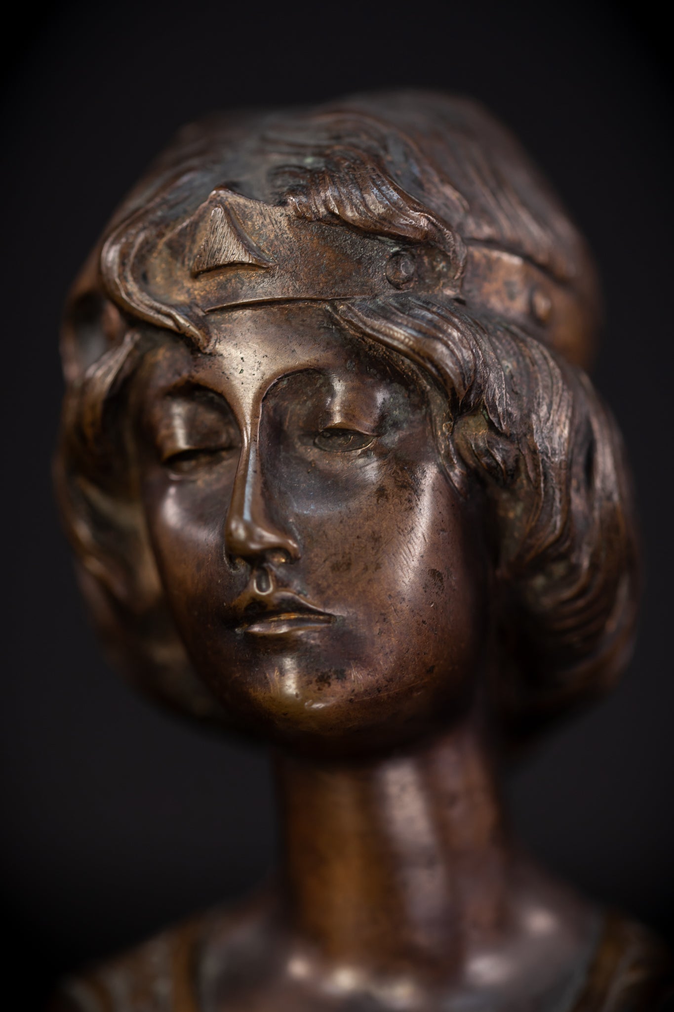 Art Nouveau Girl Bronze Sculpture | 6.7"