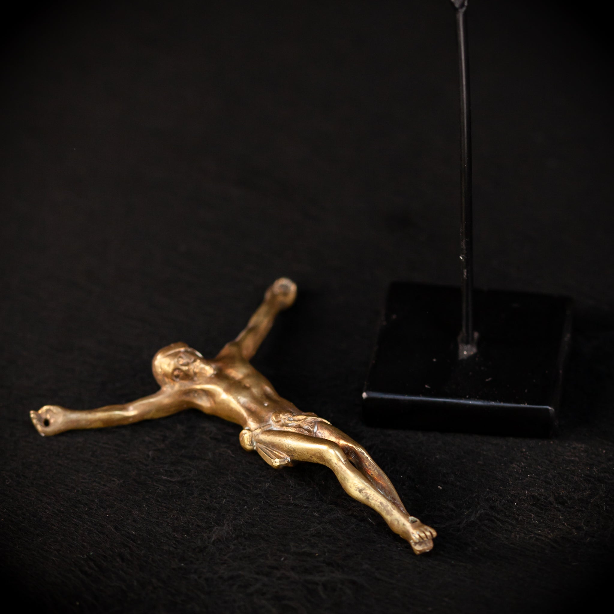Corpus Christi Bronze | Antique 1700s | 4.9" / 12.5 cm