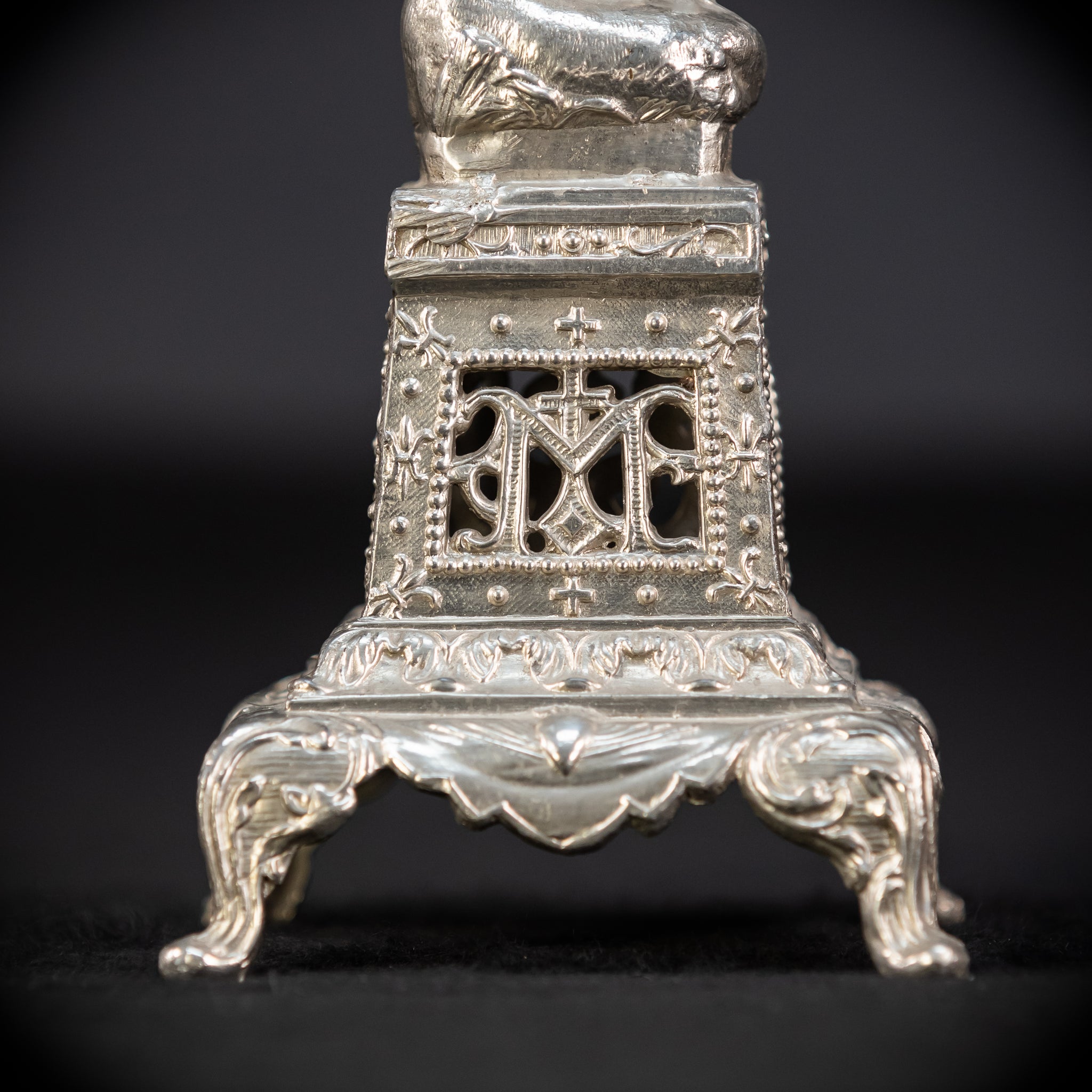 St Hubert Silvered Metal | Early 1900s Antique | 8.1” / 20.5 cm
