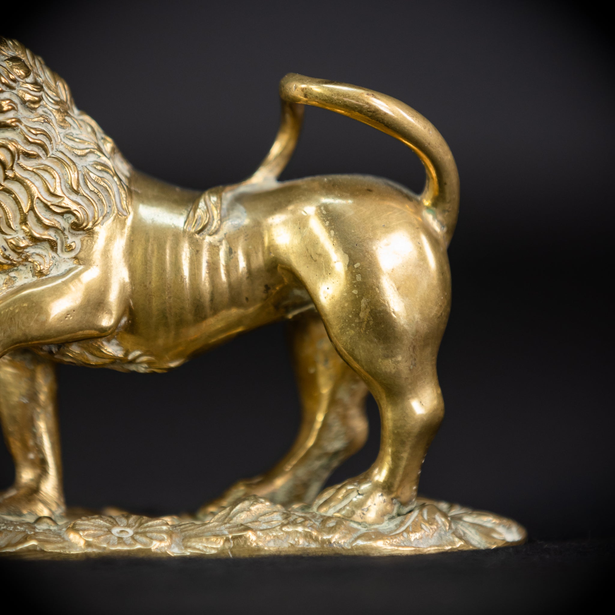 Bronze Lion Statue | Antique 1700s | 4.7"/ 12 cm