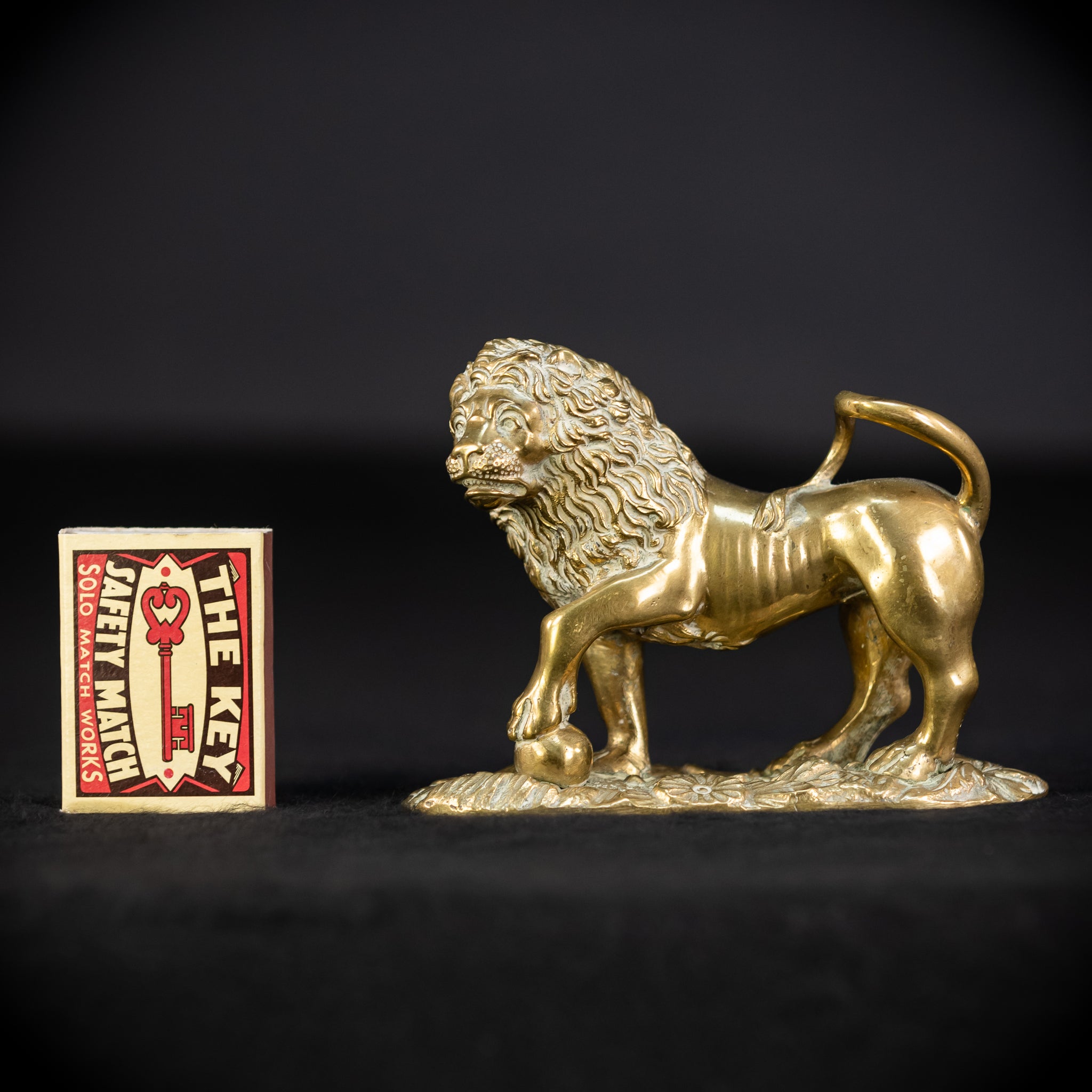 Bronze Lion Statue | Antique 1700s | 4.7"/ 12 cm