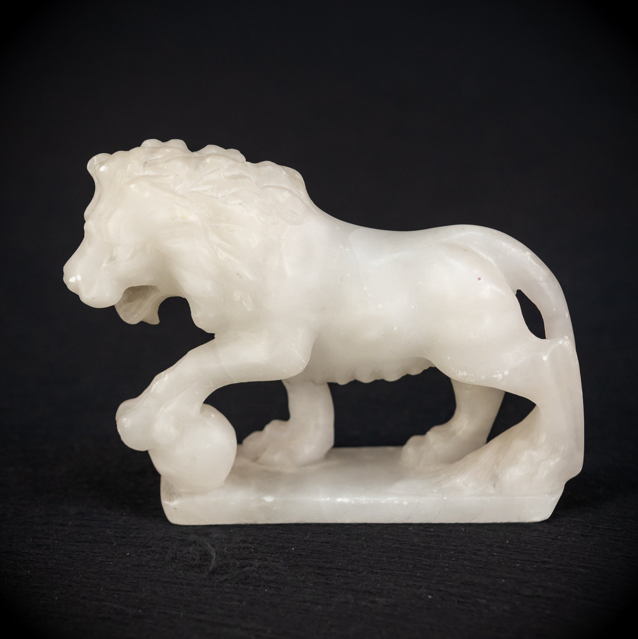 Alabaster Lion Statue | Antique 1700s