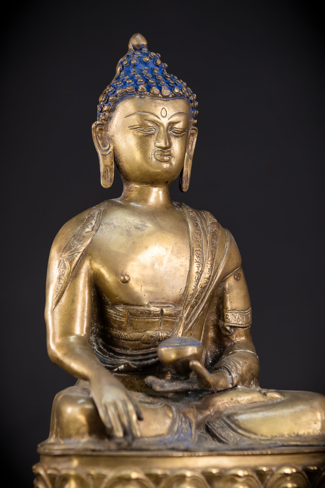 Guatama Buddha Bronze Statue 1800s | 16.2"
