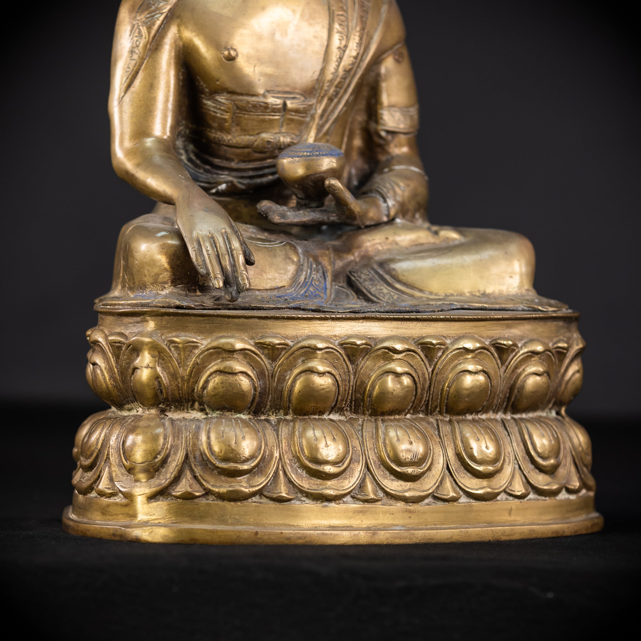 Guatama Buddha Bronze Statue 1800s | 16.2"