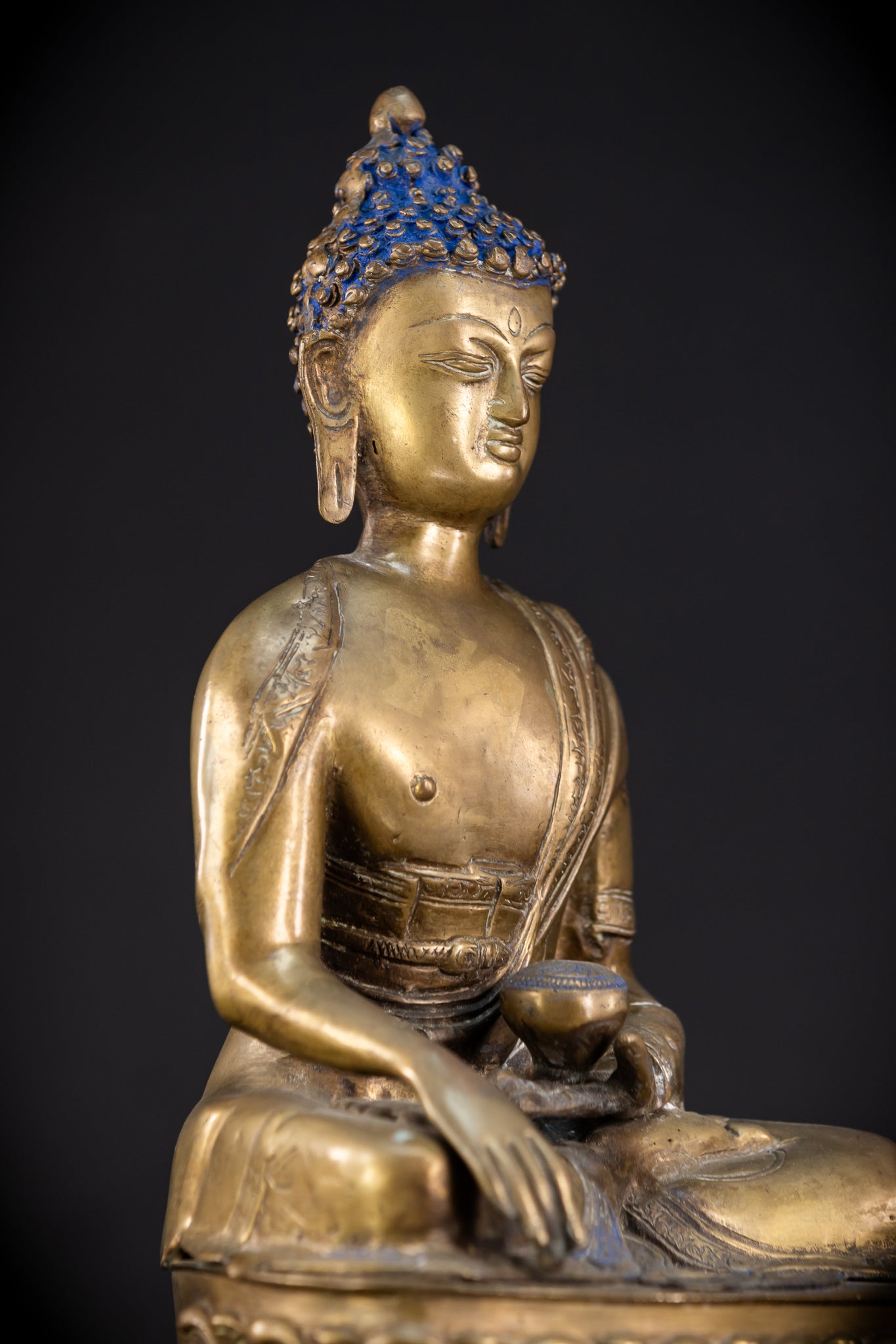 Guatama Buddha Bronze Statue 1800s | 16.2"