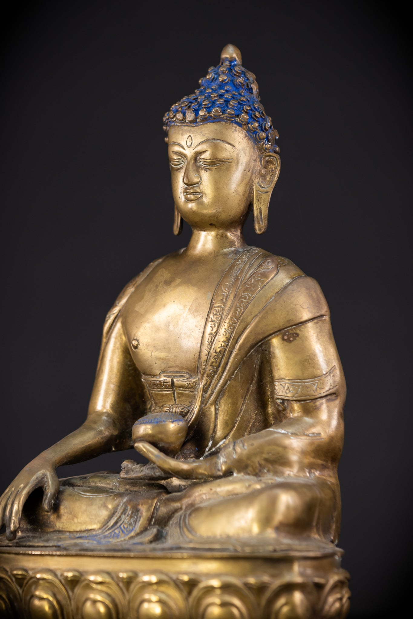 Guatama Buddha Bronze Statue 1800s | 16.2"
