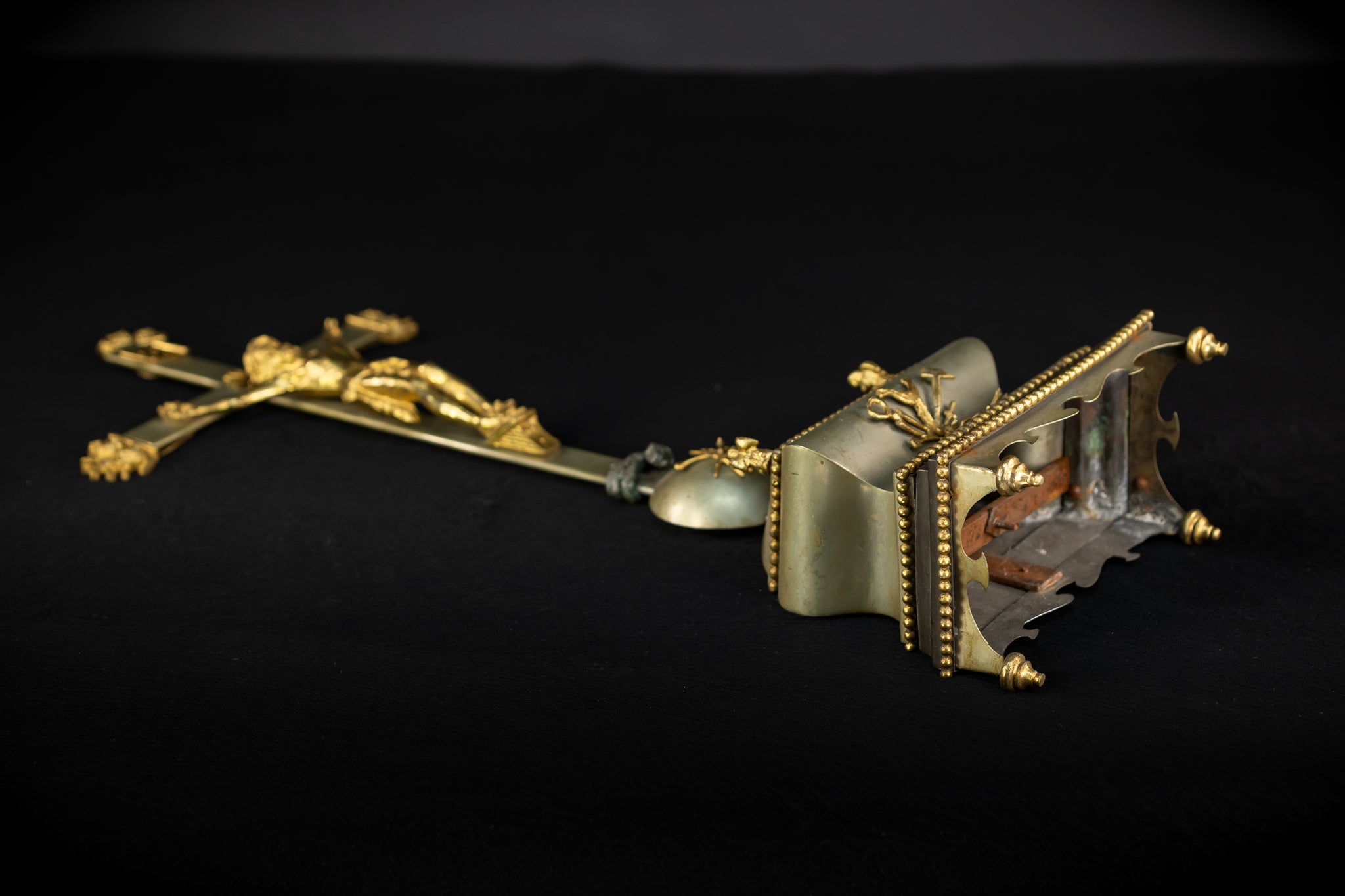 Altar Crucifix | Jesus | Metal | 25.2” / 64 cm