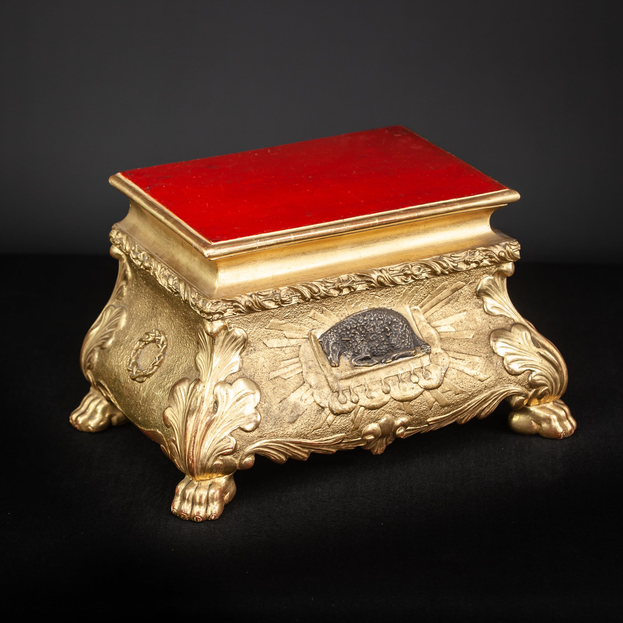 Tabor Gilded Wood French Lamb Gilt 11"