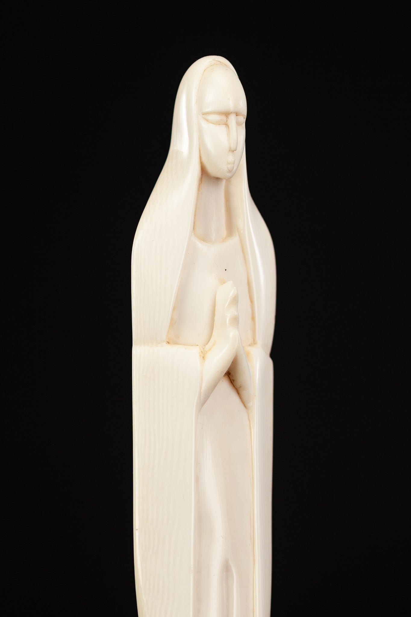 Virgin Mary Dieppe Carving Statue