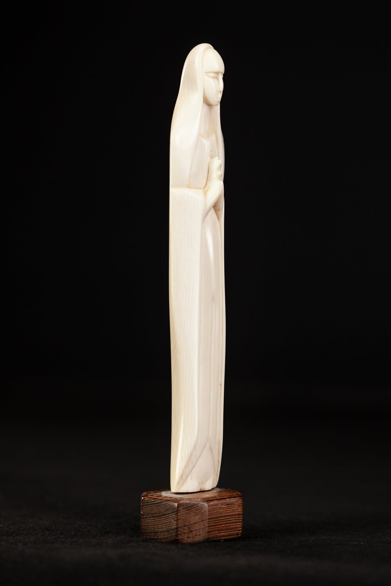 Virgin Mary Dieppe Carving Statue