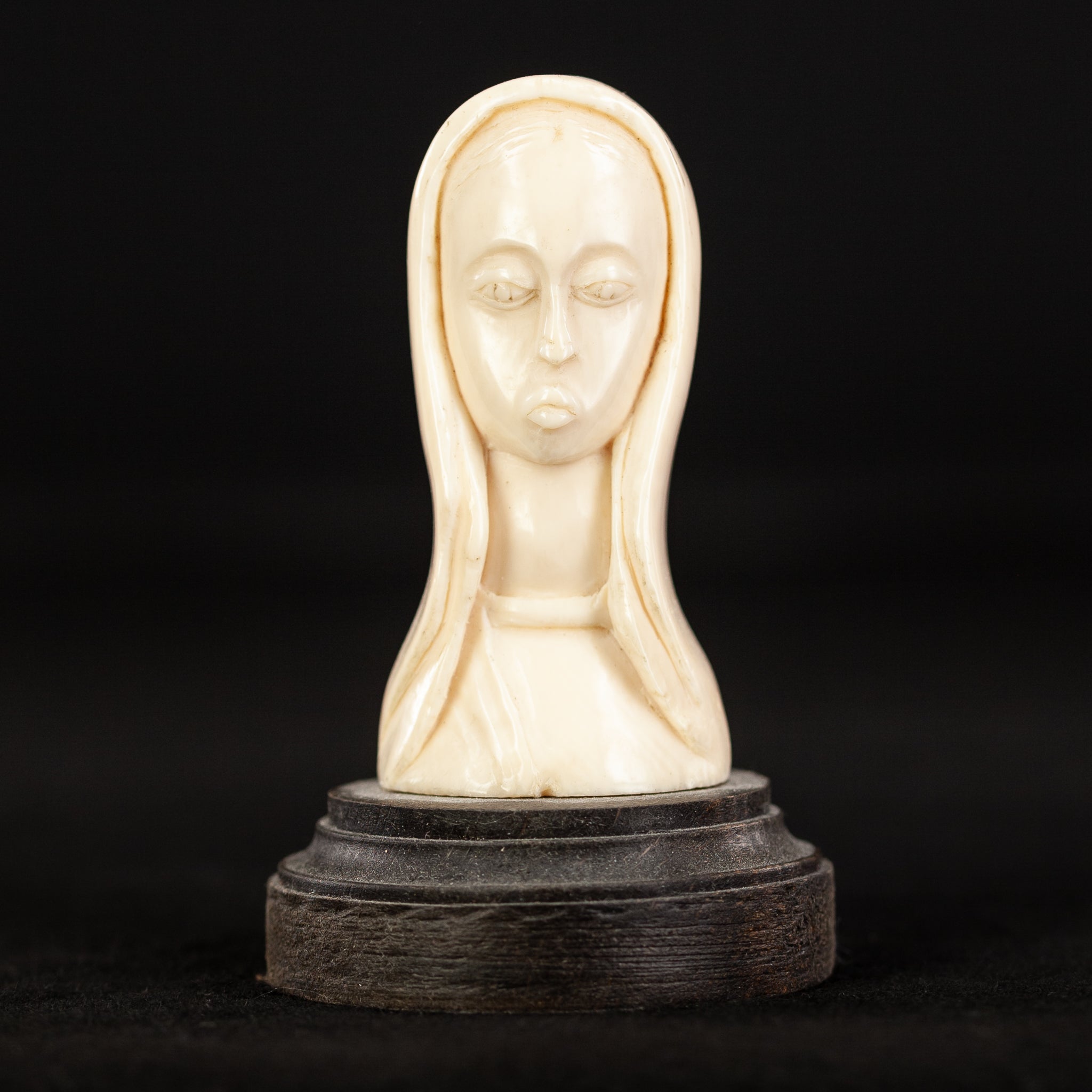 Virgin Mary Dieppe Carving Statue