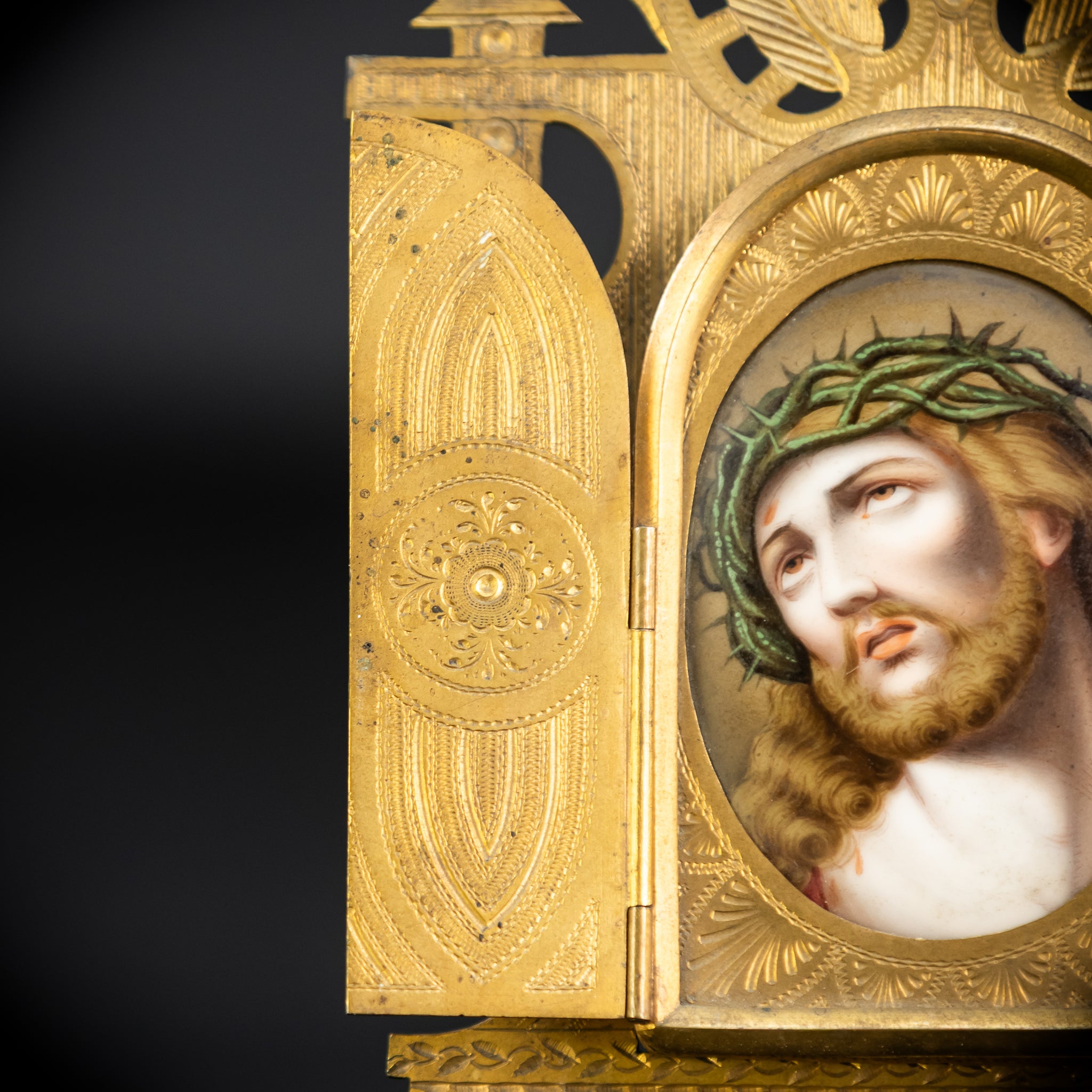 Ecce Homo Porcelain Painting in Brass Frame Icon | 9.4" / 24 cm