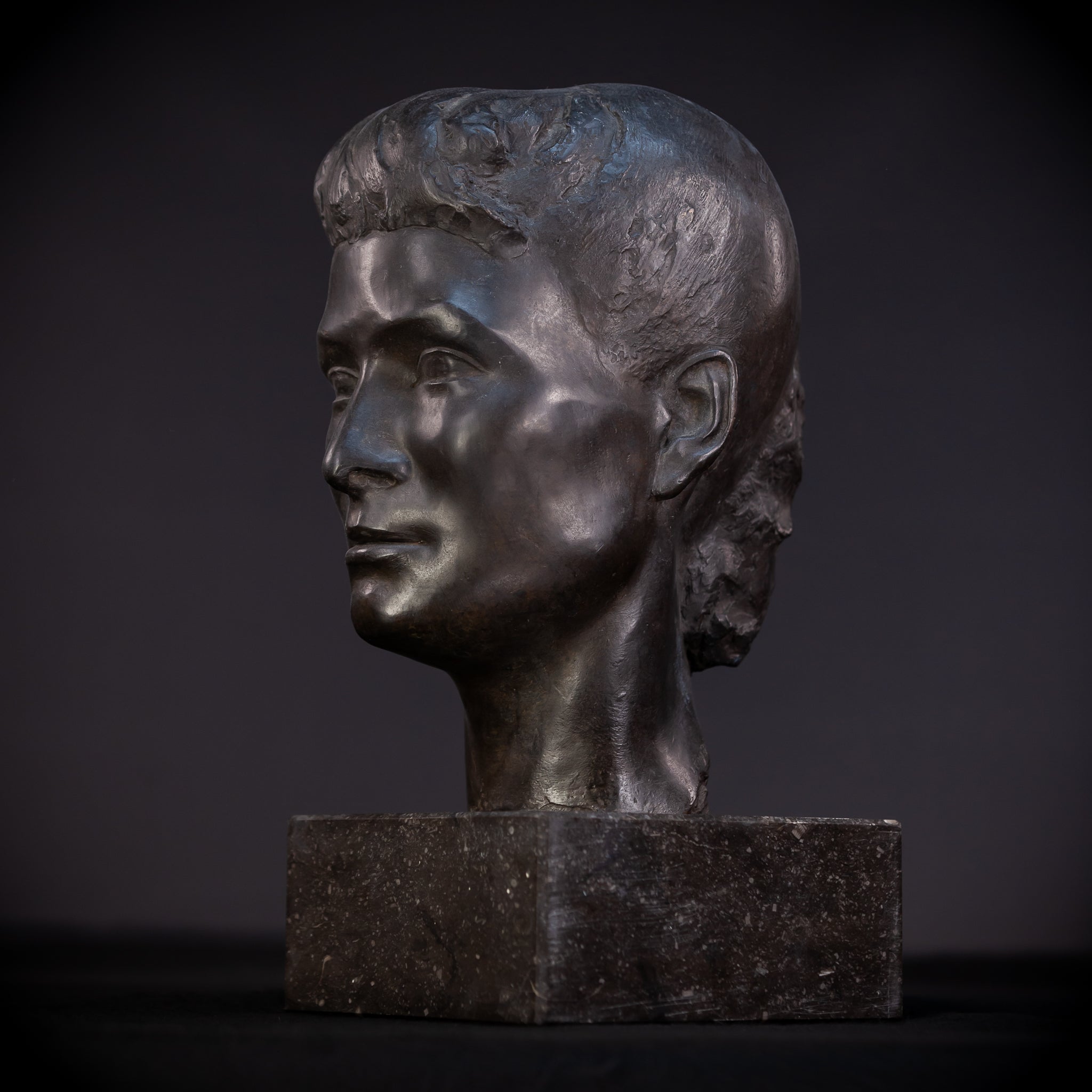 Bronze Bust of Lady by Leon Batardy | 15.4" / 39 cm - 31.3 pounds / 14.2 kg