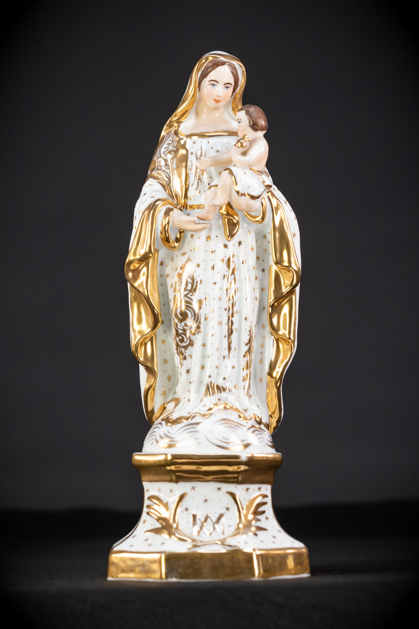 Virgin Mary Child Christ Statue | Porcelain | 13.8"/ 35 cm 