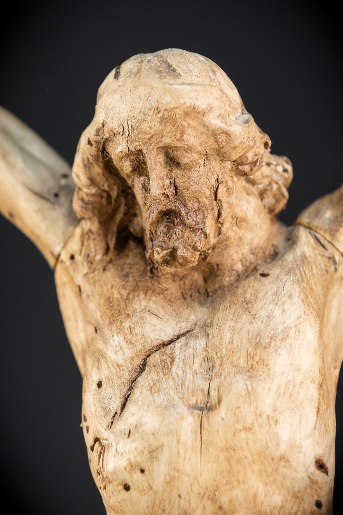 Corpus Christi Wood | France 1600s - 1700s Antique | 16" / 40.5 cm