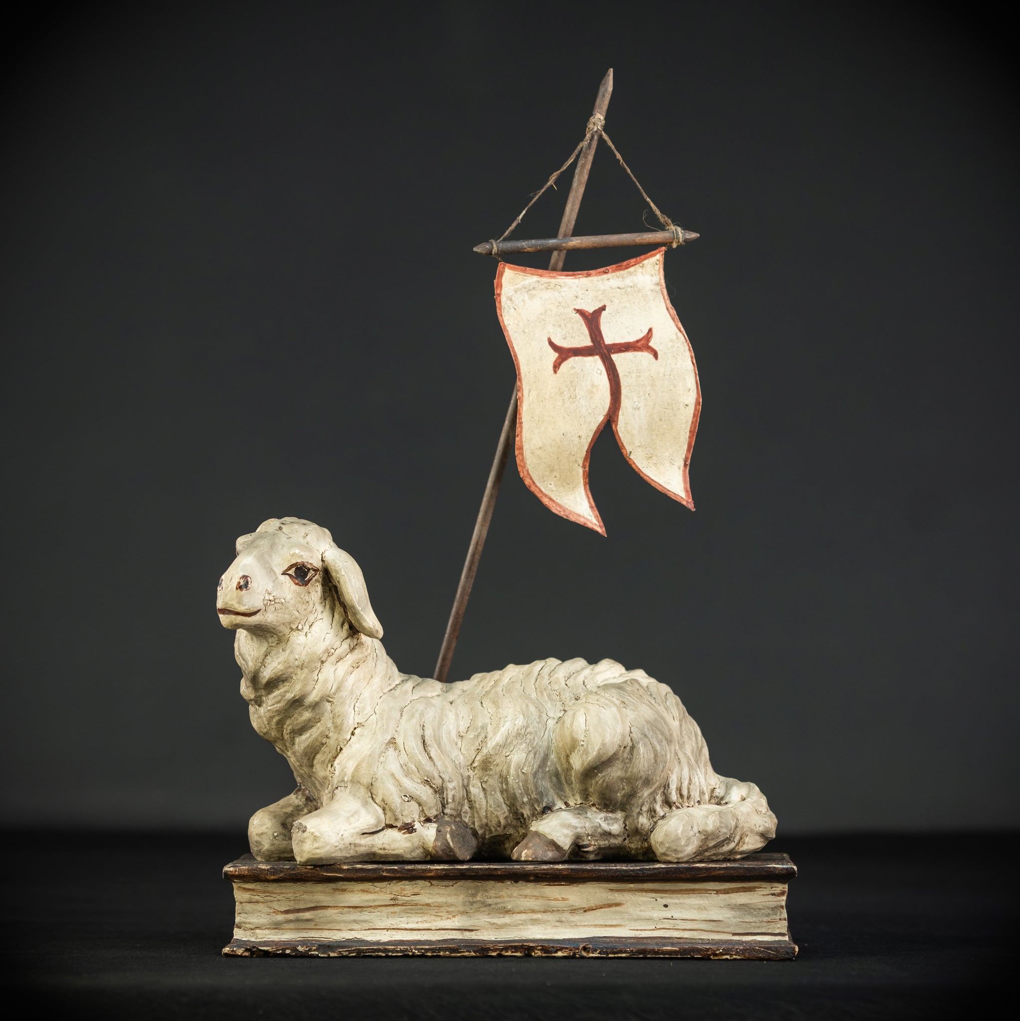 Lamb of God Wood Sculpture | Agnus Dei 19th C 16.3"/ 41.5 cm