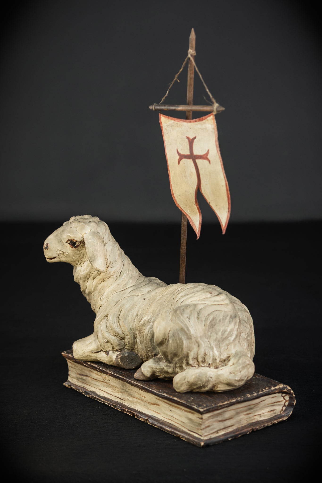 Lamb of God Wood Sculpture | Agnus Dei 19th C 16.3"/ 41.5 cm