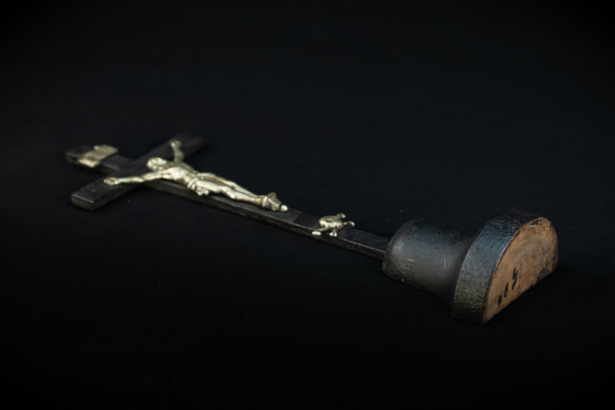 Wooden Altar Crucifix | 1700s | 13.8" / 35 cm