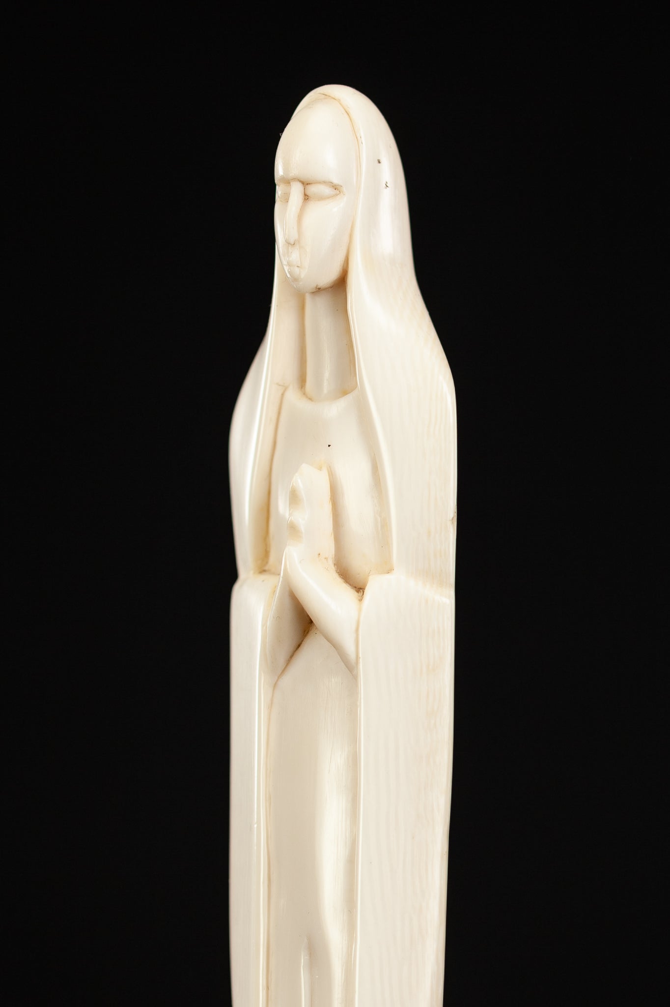 Virgin Mary Dieppe Carving Statue