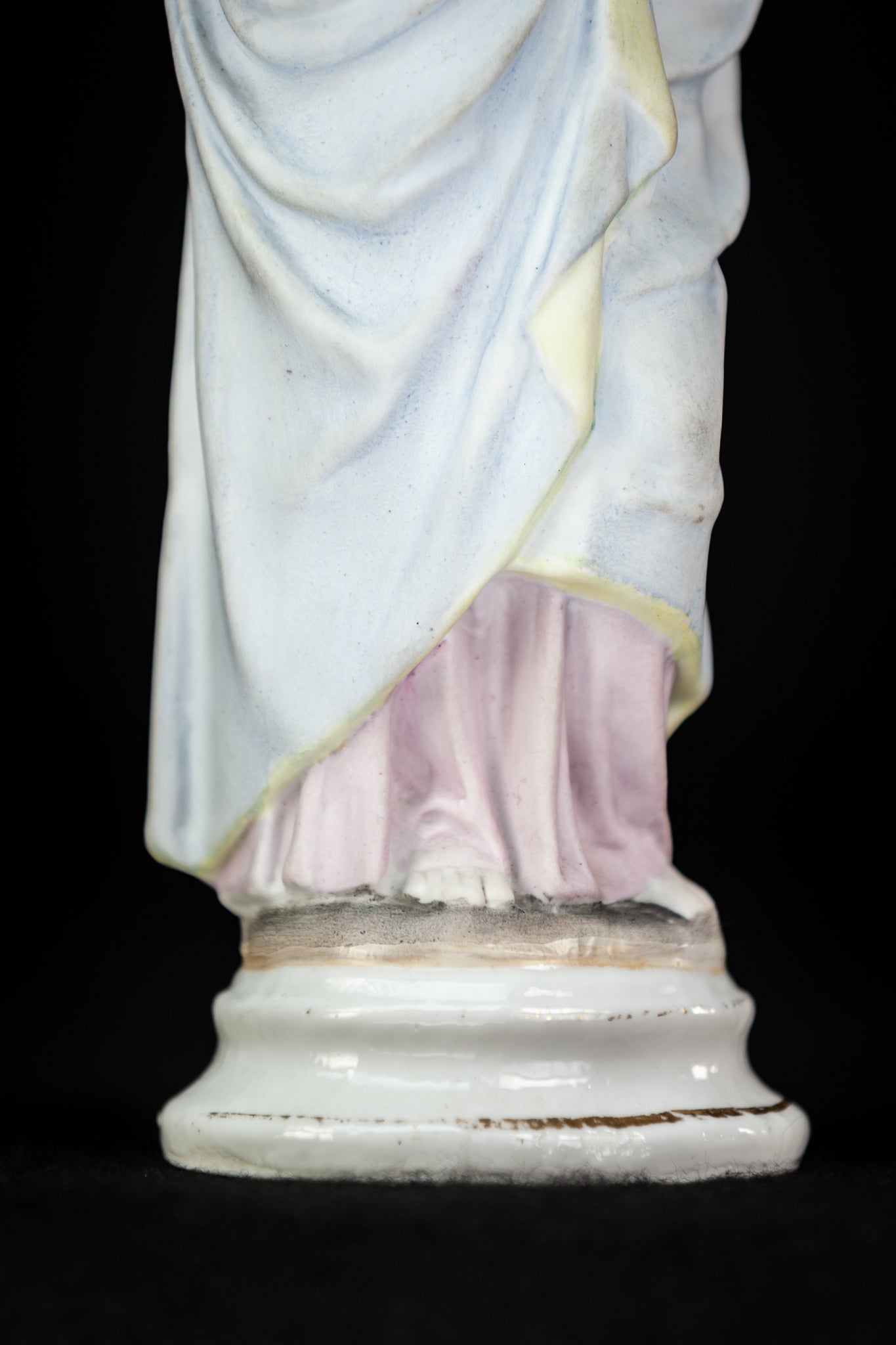 Sacred Heart of Jesus Statue | Bisque Porcelain | 9"