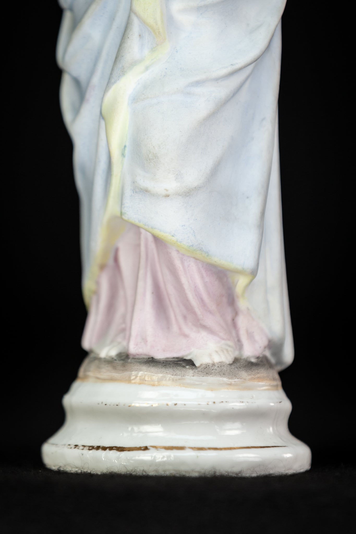 Sacred Heart of Jesus Statue | Bisque Porcelain | 9"