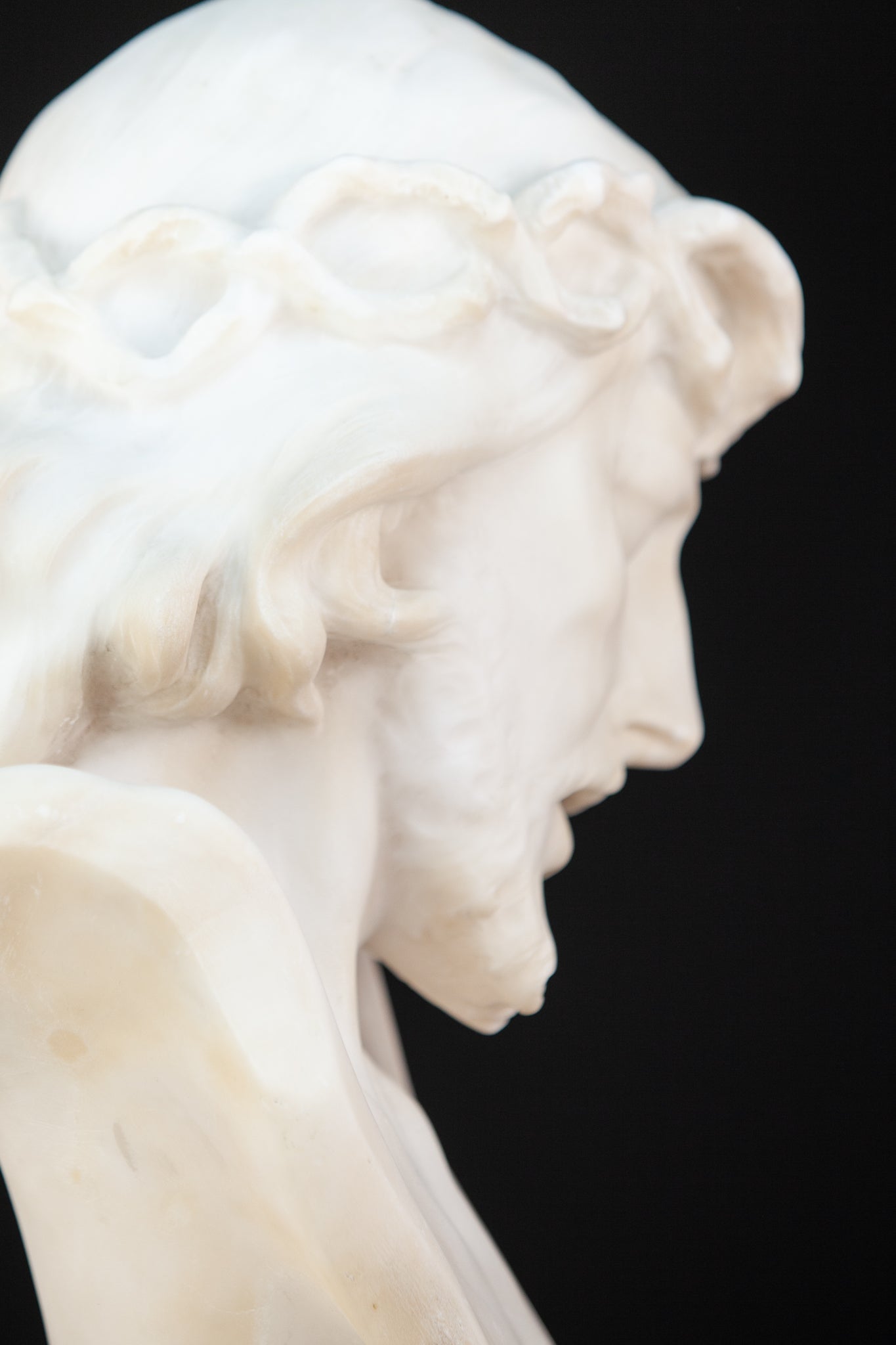 Ecce Homo Alabaster Sculpture | 17.7"