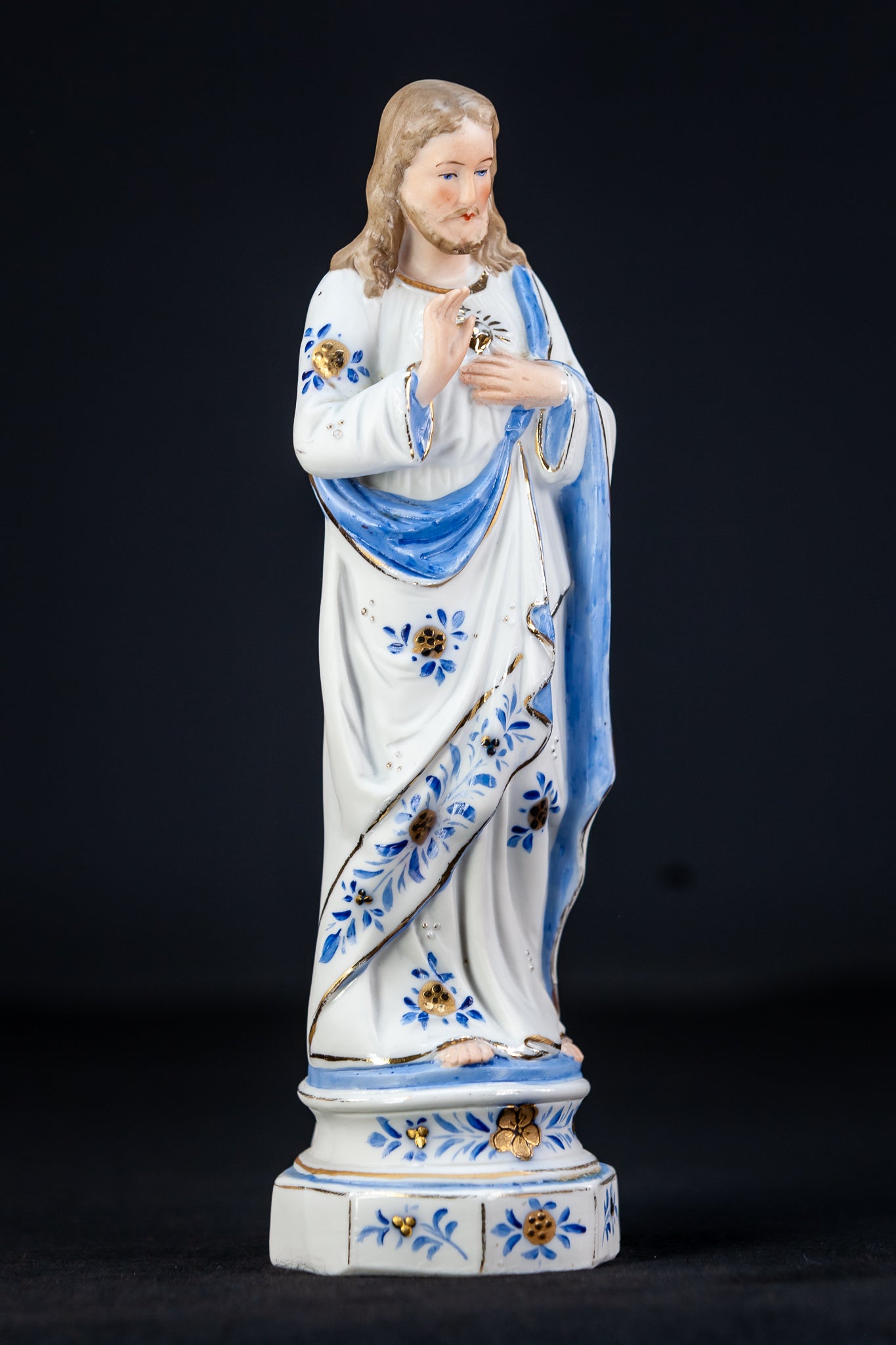 Jesus Sacred Heart Porcelain Statue 10.4"