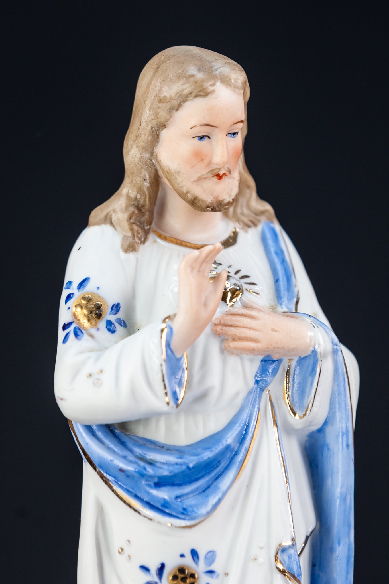 Jesus Sacred Heart Porcelain Statue 10.4"