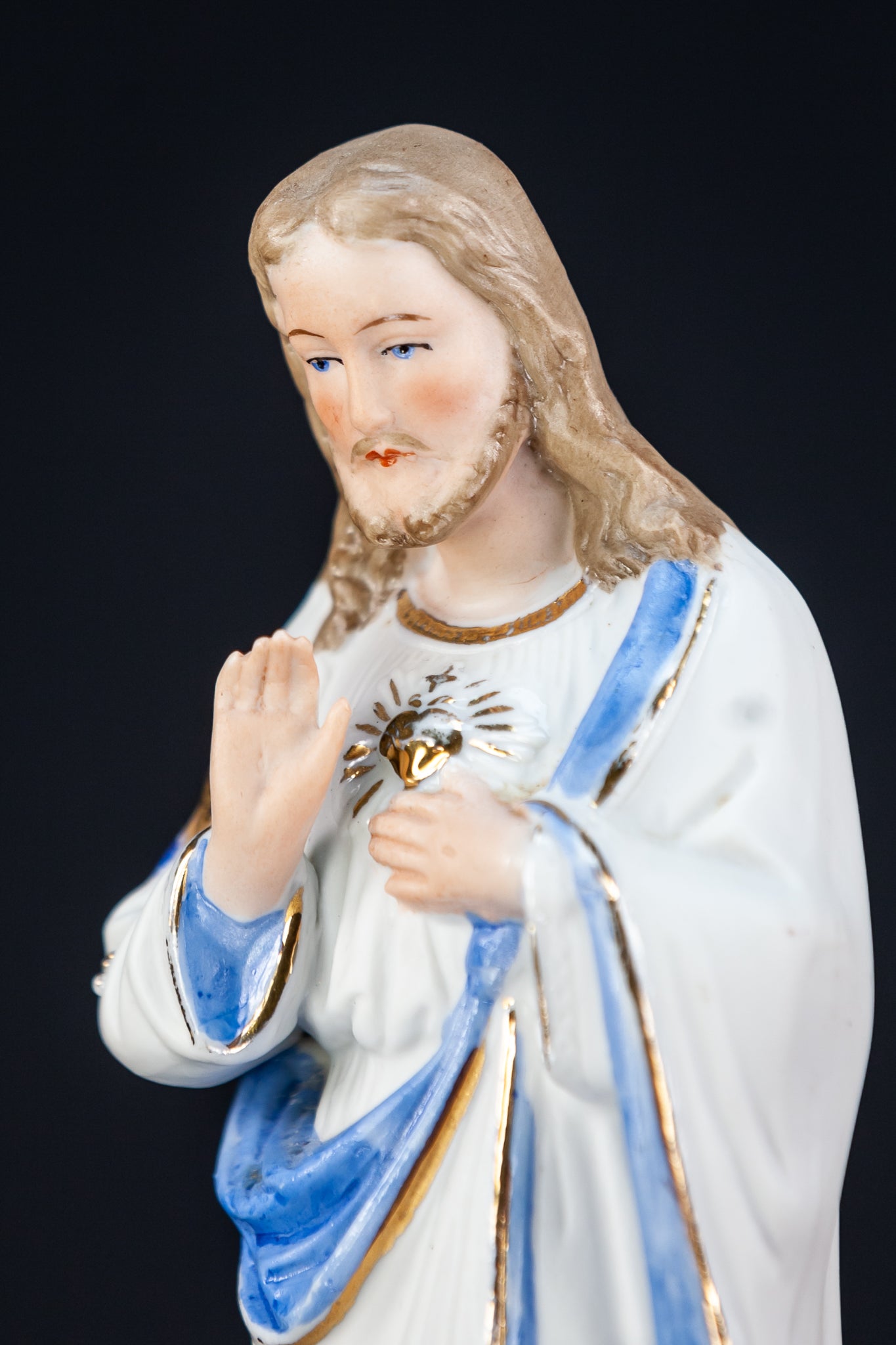 Jesus Sacred Heart Porcelain Statue 10.4"