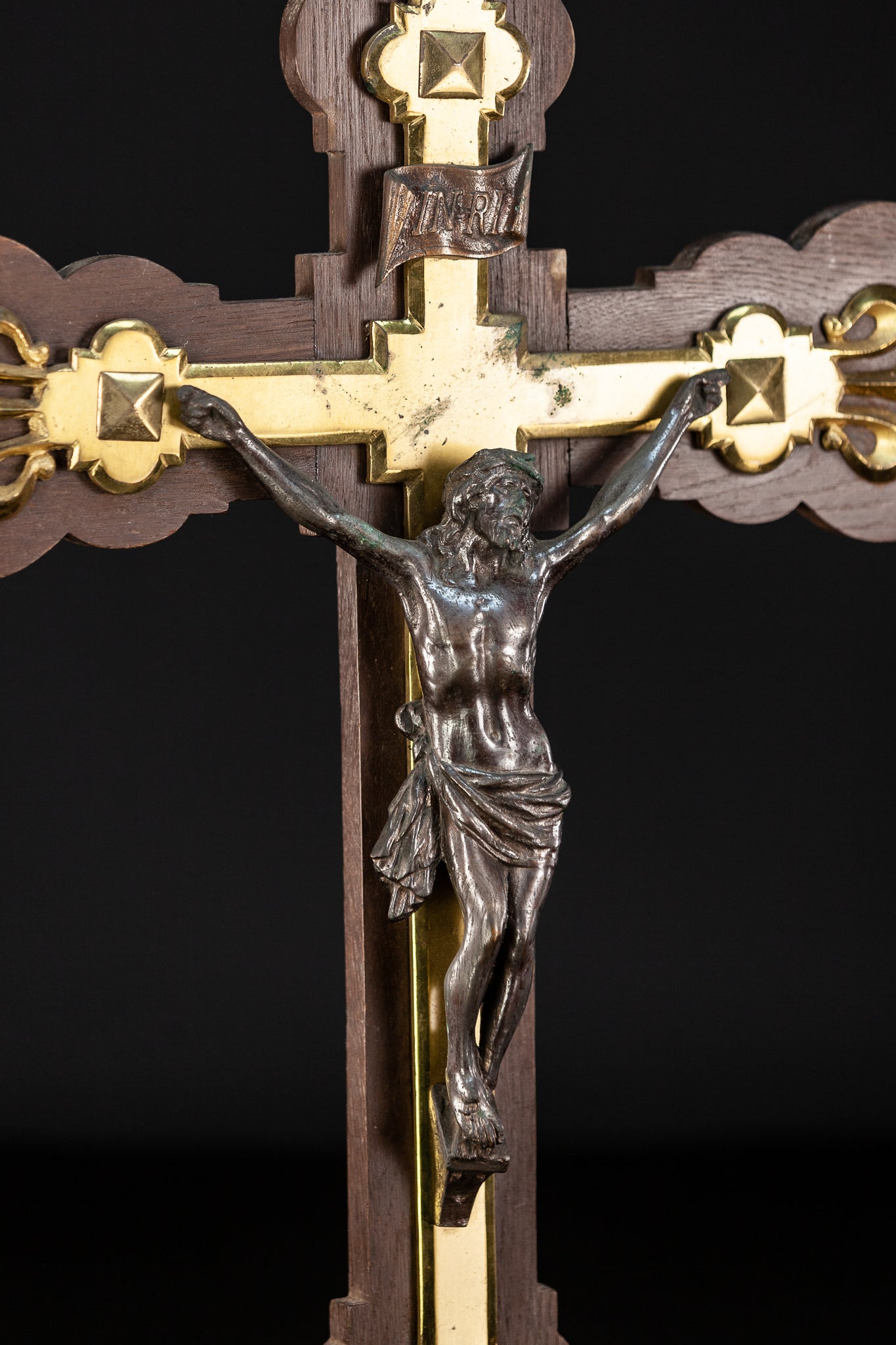 Crucifix Wall | Crucifixion Fleur De Lis 22"