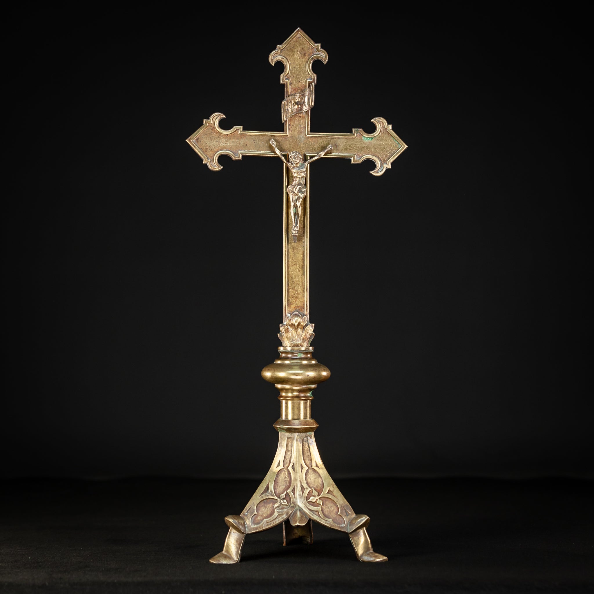 Altar Crucifix Gothic Bronze 20.5"
