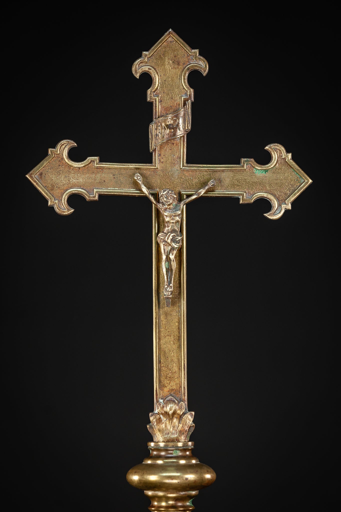 Altar Crucifix Gothic Bronze 20.5"