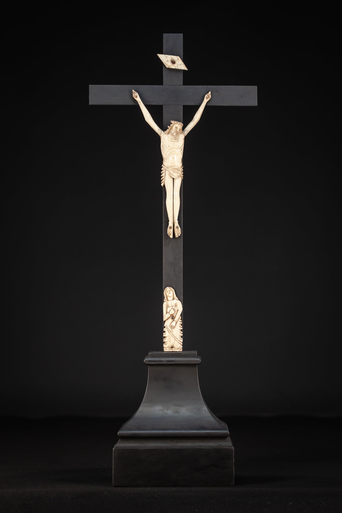 Altar Crucifix Dieppe Ivory Corpus Christi 24"